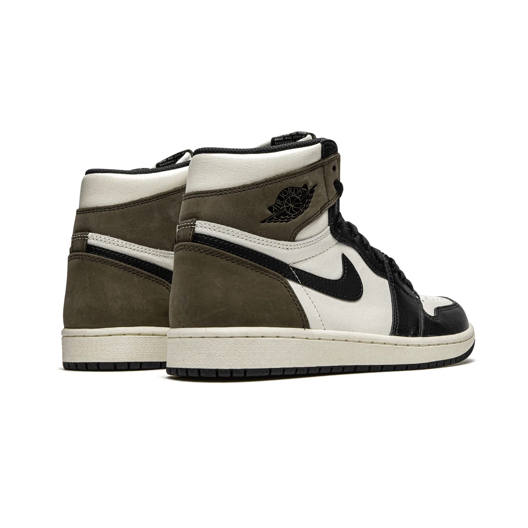 Jordan Air Jordan 1 Dark Mocha — vue 3