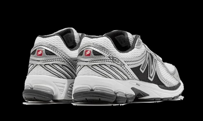 New Balance 860v2 Black White Silver — vue 3