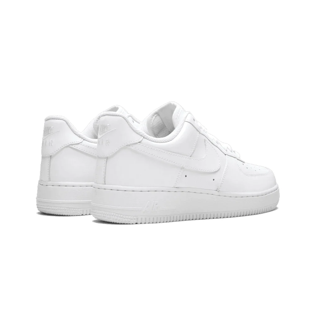 Nike Air Force 1 ' Triple White — vue 3